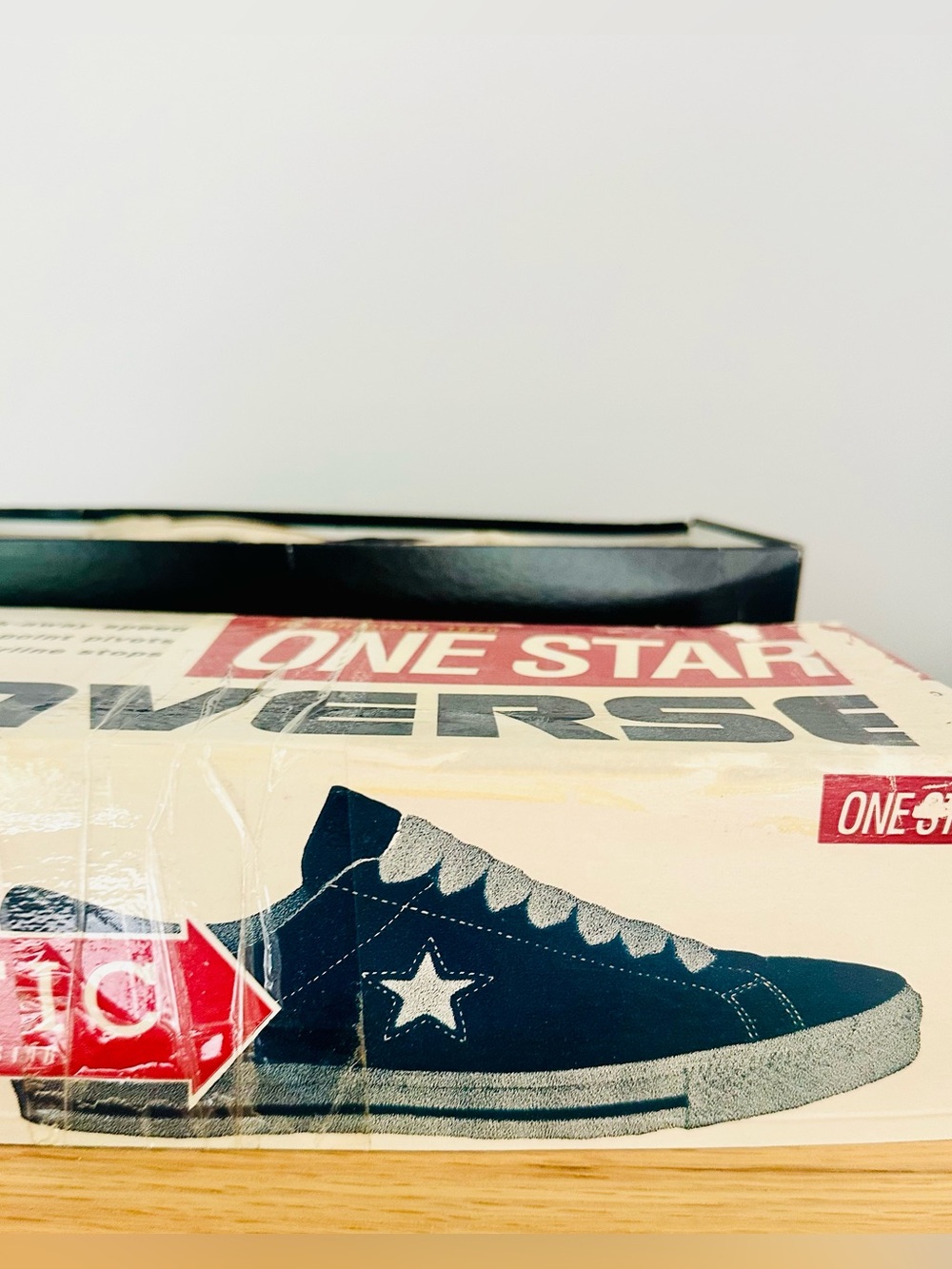 Vintage 1995-96 CONVERSE navy/white suede One Star Sneakers - Picture 3 of 8
